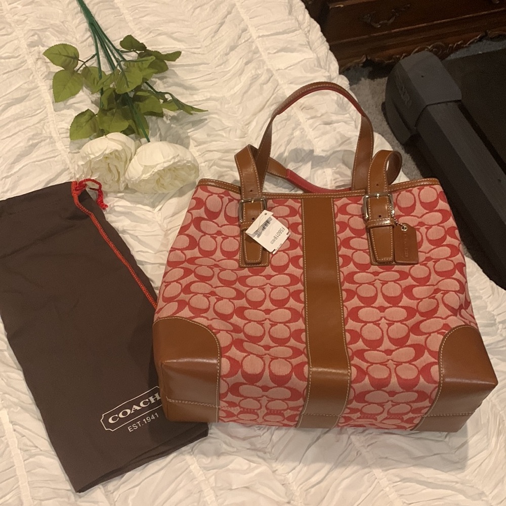 COACH New Vintage Shoulder Bag Signature Pink and Tan Tote with Dust Bag - Picture 9 of 14